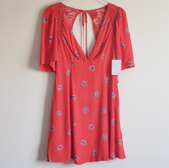FREE PEOPLE Mockingbird Open-Back Mini Dress
Sz 2 - Picture 2 of 8